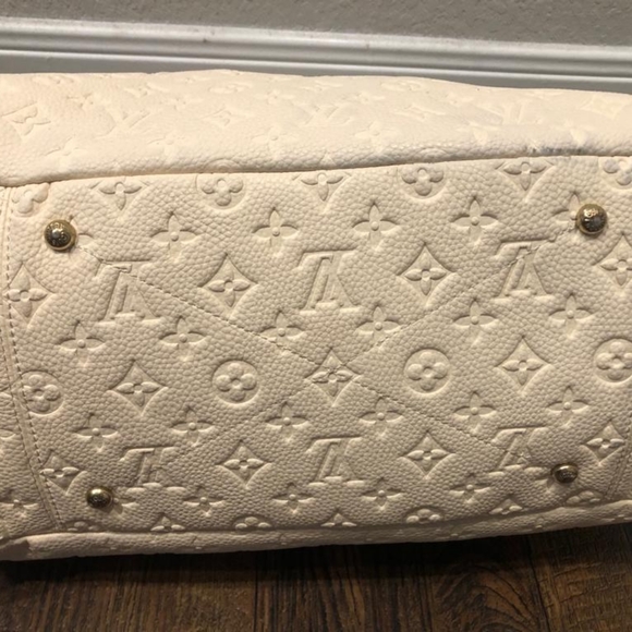 Authentic Louis Vuitton Artsy MM , Monogram Empreinte Neige/M93449Tote Bag LC787 - Picture 6 of 6